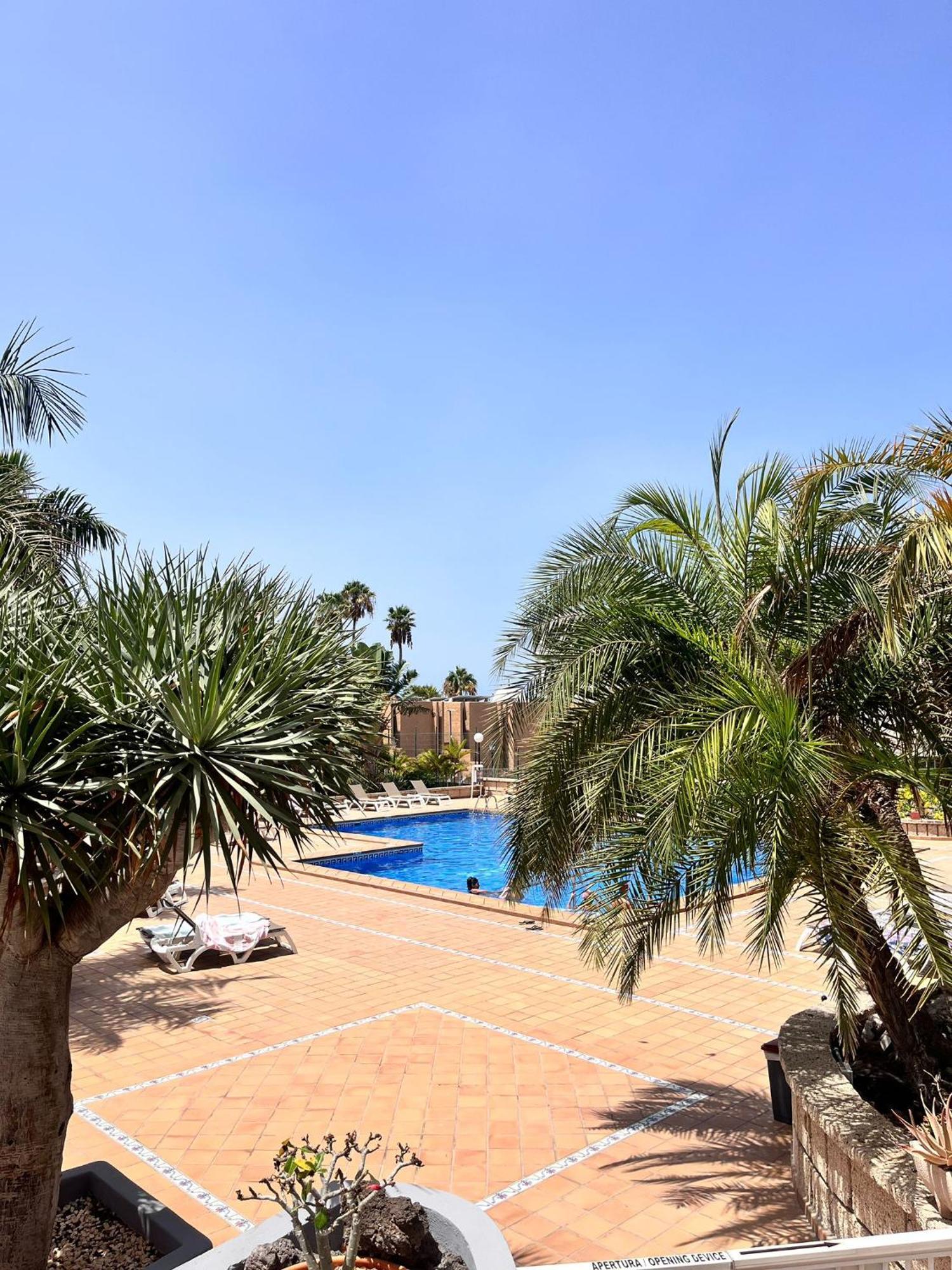 Beach House Apartment Costa Adeje  Bagian luar foto